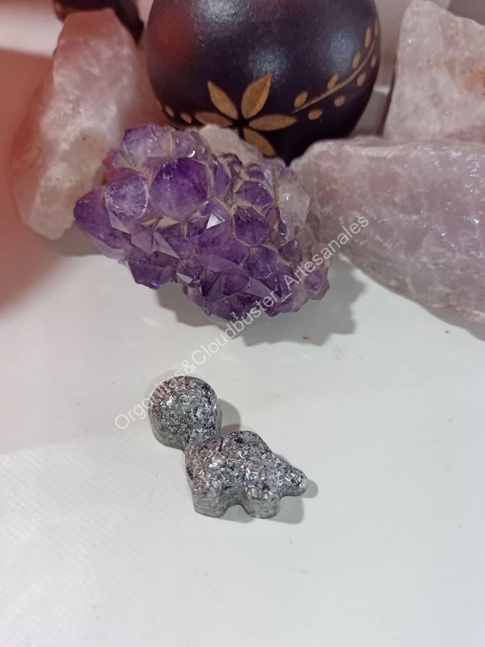 Orgonita Artesanal / Electronite Dinosaurio decorativo pequeño modelo 1 - Imagen 3