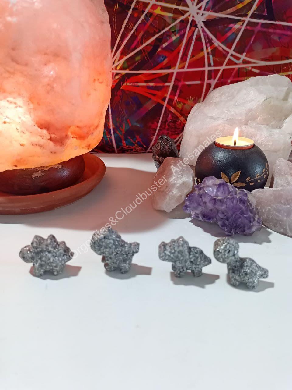 Orgonita Artesanal / Electronite Dinosaurio decorativo pequeño modelo 1 - Imagen 4