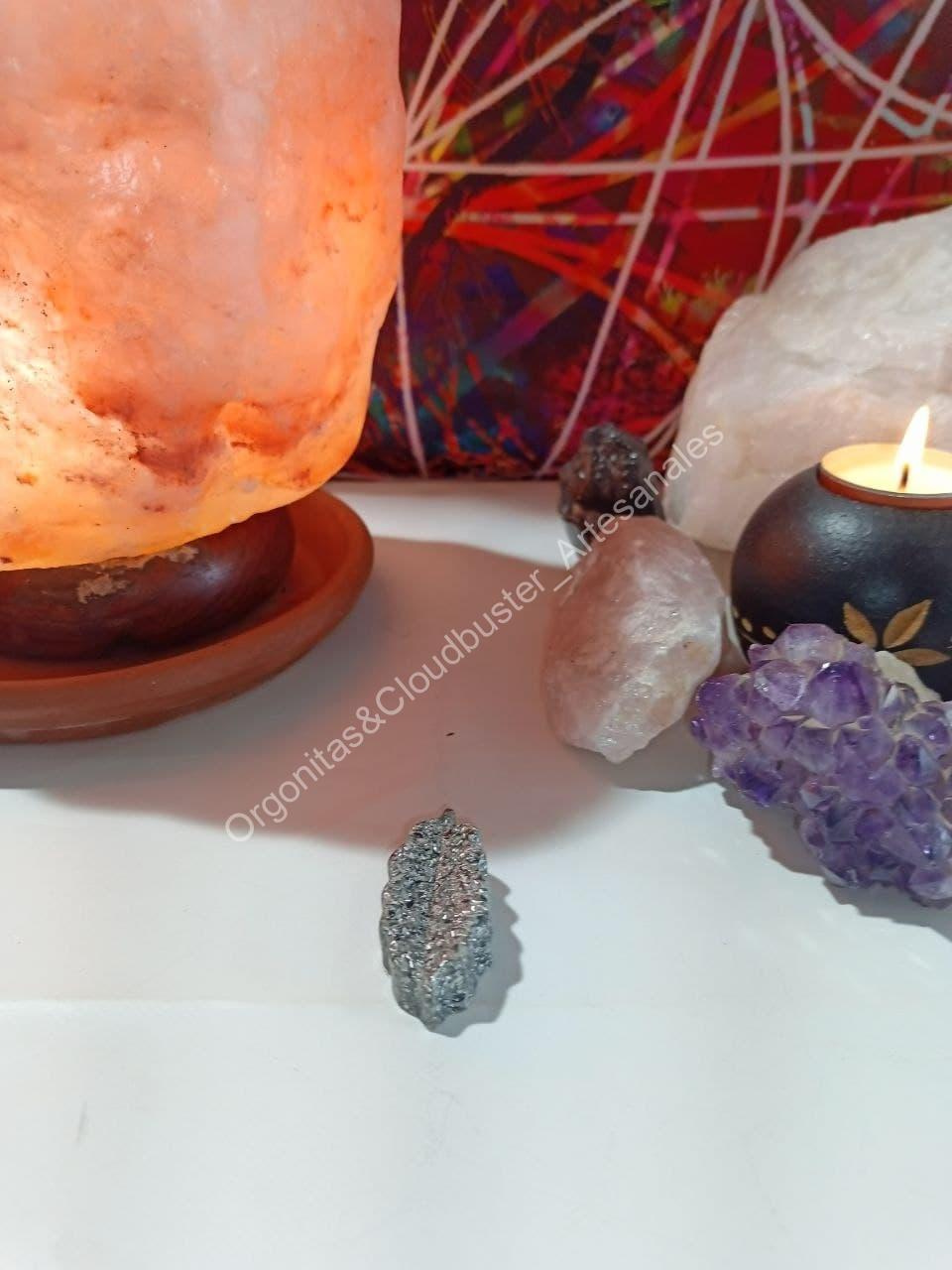 Orgonita Artesanal / Electronite Hoja Alargada decorativa con Picos - Imagen 3