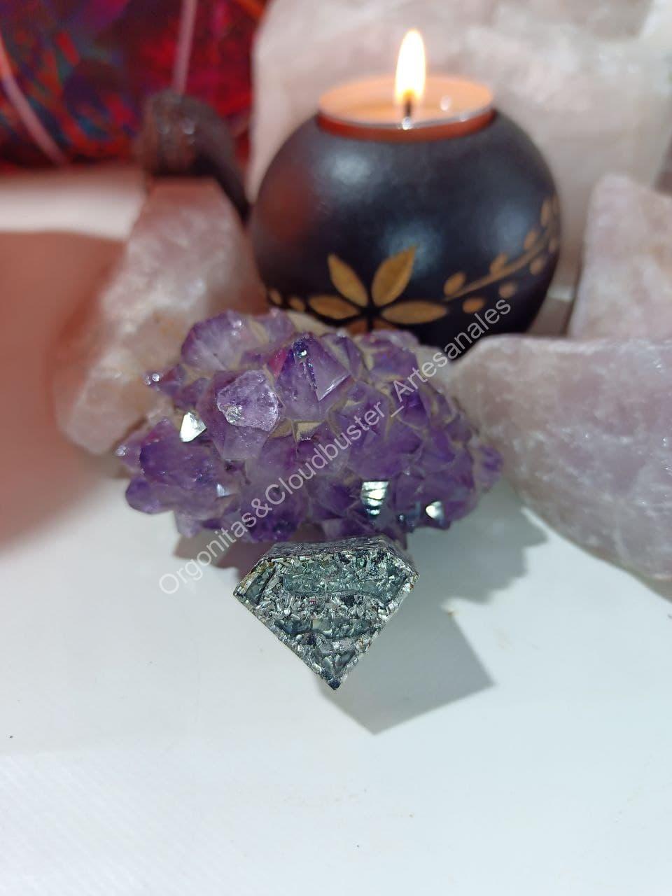 Orgonita Artesanal / Electronite Logotipo SUPERMAN 2 tamaños. - Imagen 2