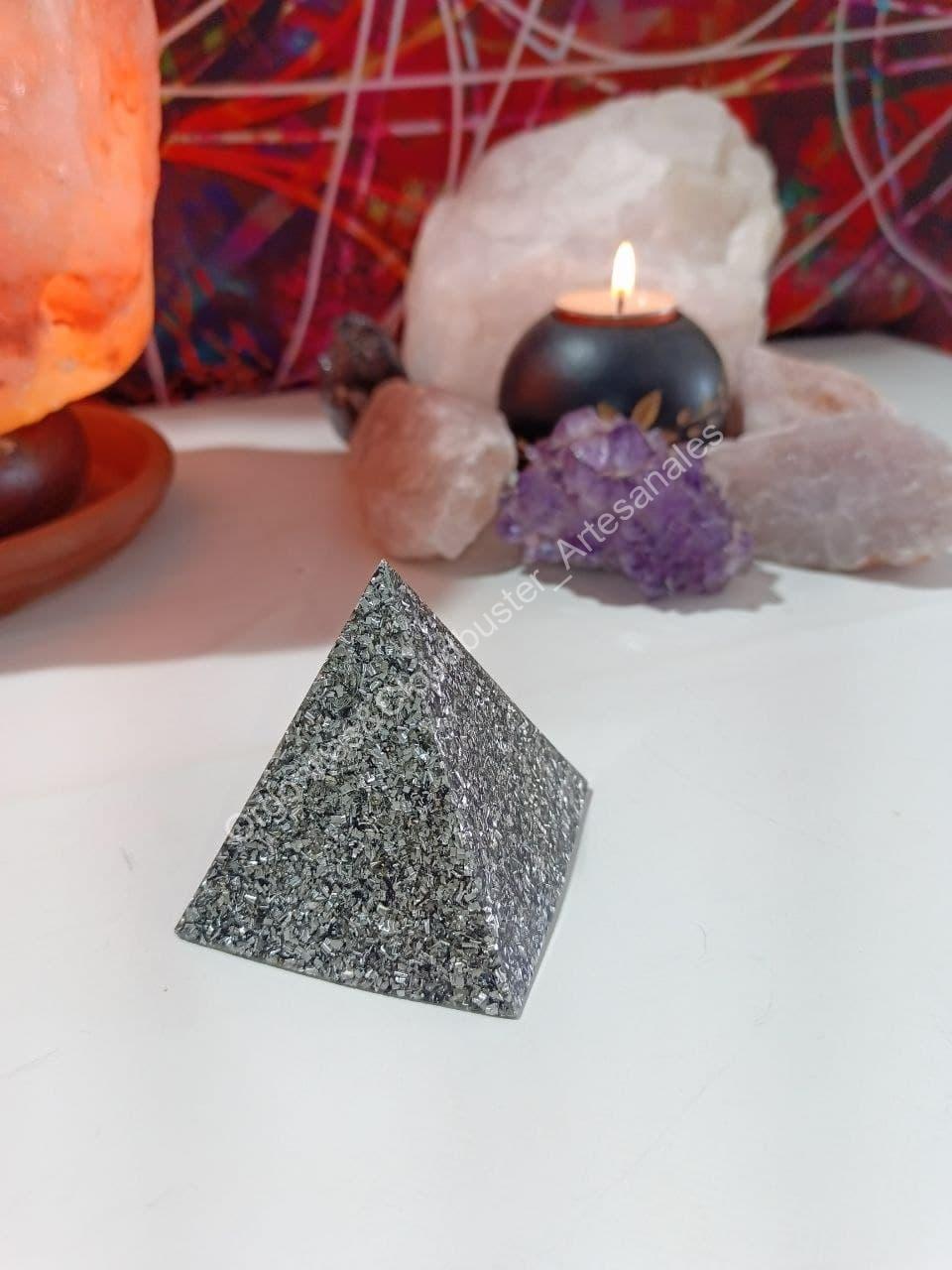 Orgonita / Electronite Pirámide Mediana 4 lados