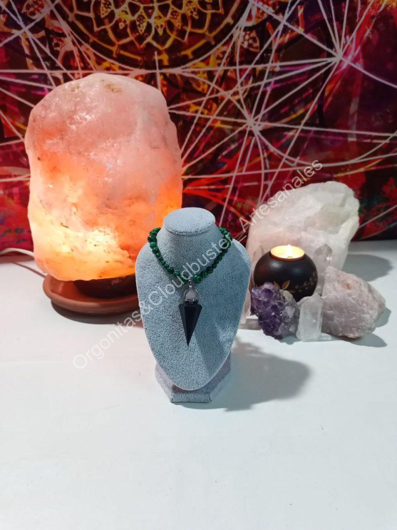 Colgante MAGNETITA con cordón de seda y MALAQUITA - Imagen 2