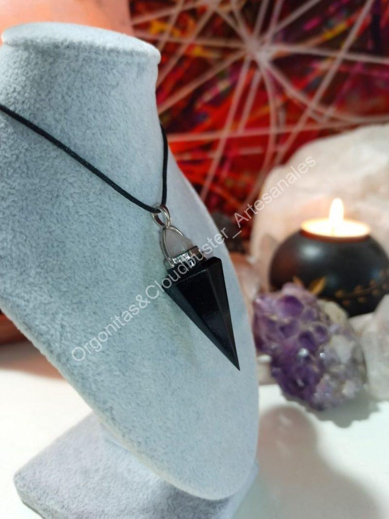 Colgante pirámide de MAGNETITA y punta de cuarzo - Imagen 3