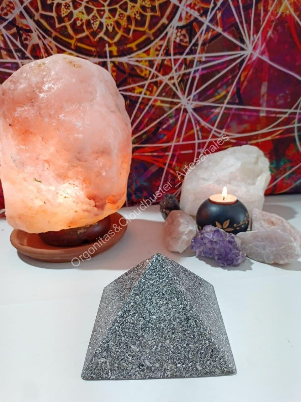 Orgonita / Electronite Pirámide Super Grande 4 lados - Imagen 3