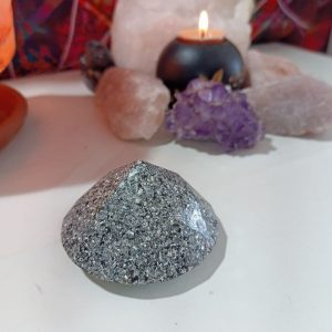 Orgonita Artesanal / Electronite Pirámide formato diamante Grande