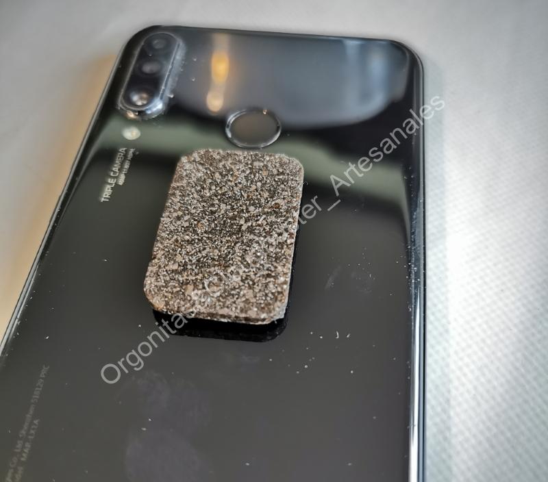 Protectores Artesanales para MÓVIL de Magnetita y viruta de hierro pequeña forma rectangular - Imagen 8
