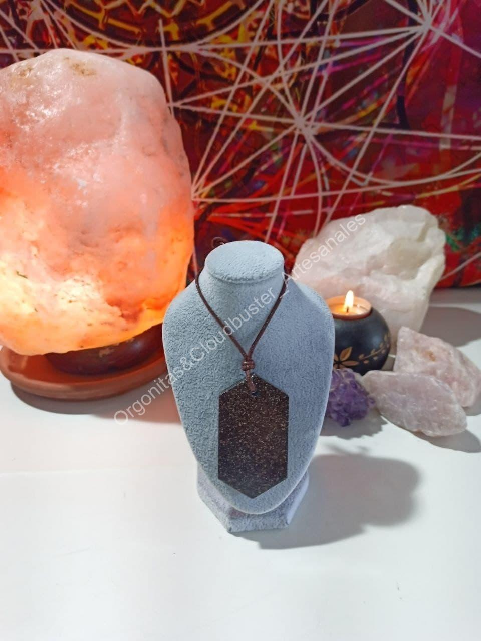 Orgonita Artesanal VIRUTA PEQUEÑA DE HIERRO colgante Chapa Hexagonal - Imagen 3