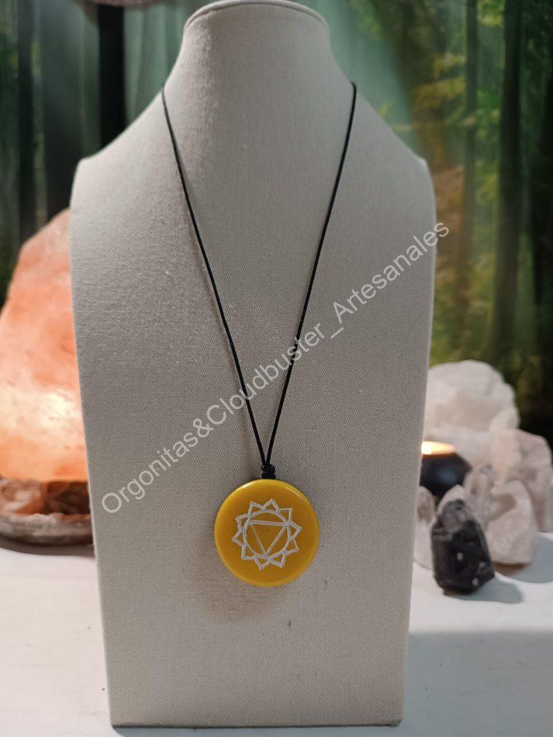 Orgonita Artesanal / Electronite Colgante o llavero Plexo Solar formato Semicírculo