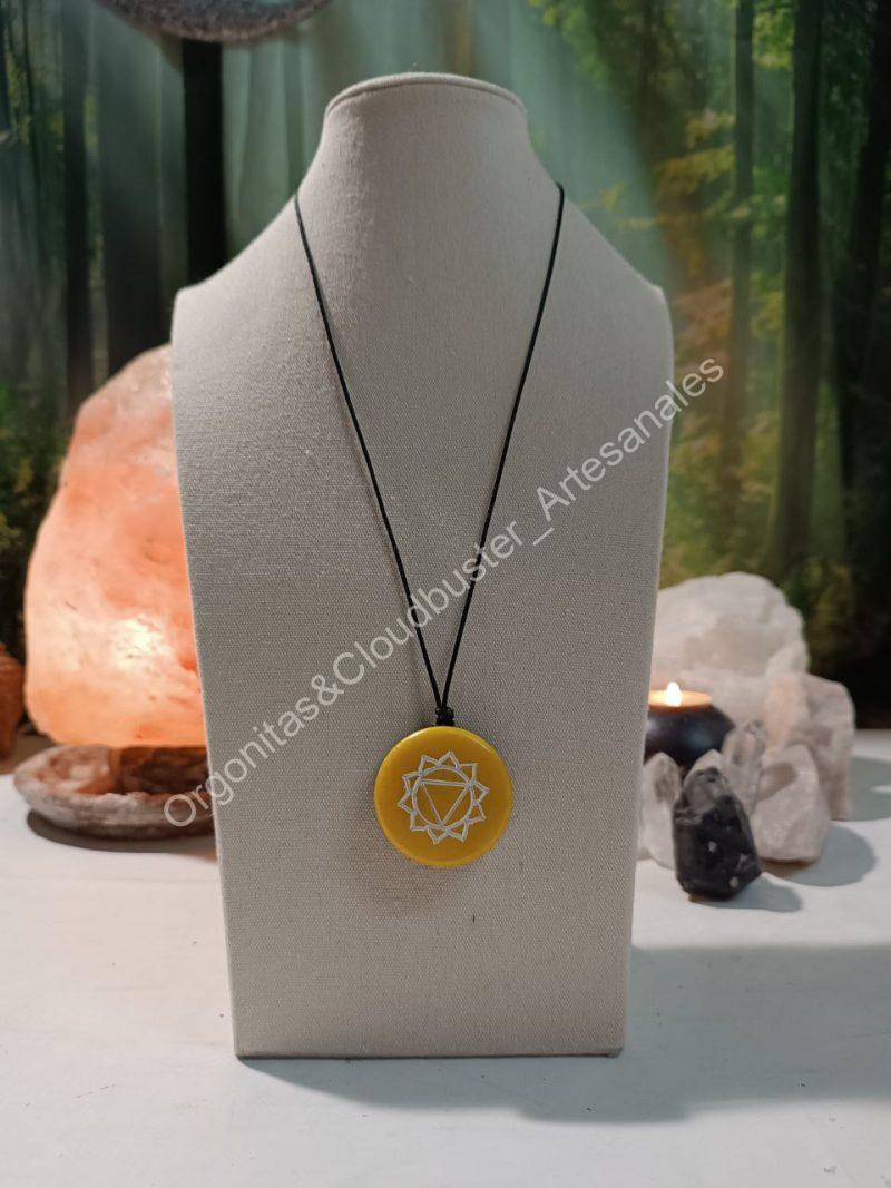 Orgonita Artesanal / Electronite Colgante o llavero Plexo Solar formato Semicírculo - Imagen 4