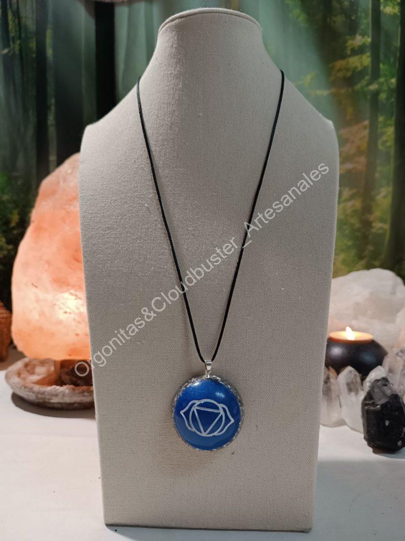 Orgonita Artesanal / Electronite Colgante o llavero Chakra Tercer Ojo formato Semiesfera