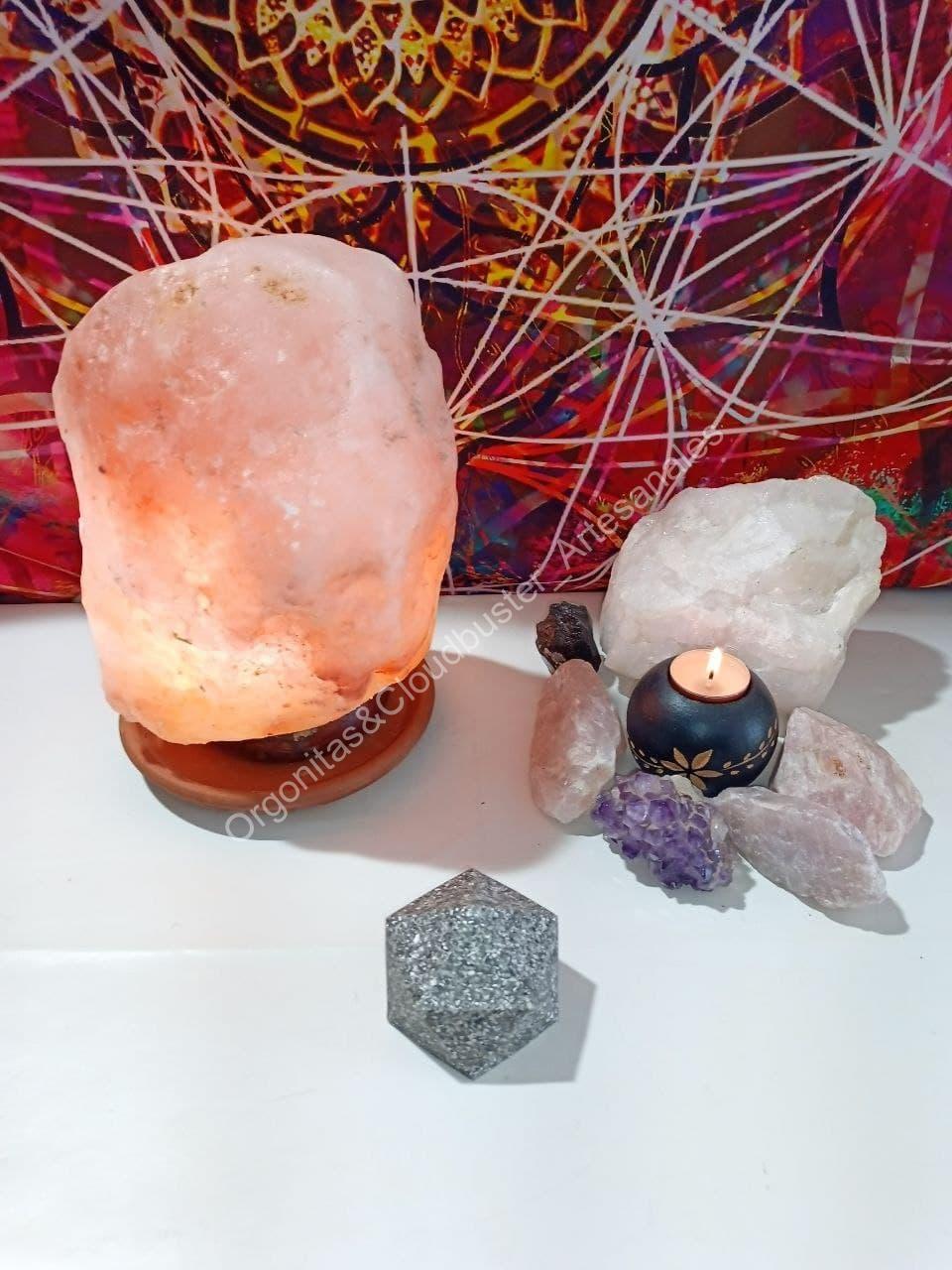 Orgonita Artesanal / Electronite Pirámide Facetada - Imagen 2