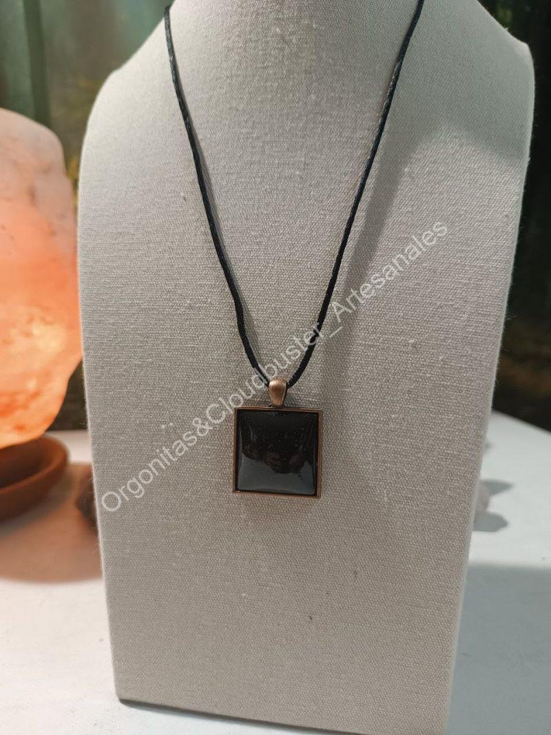 Colgante de Shungita y cordón de seda - Imagen 6
