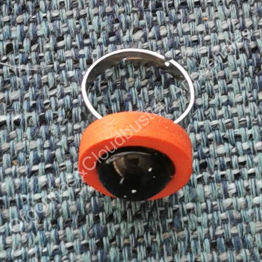 Anillo Artesanal de Shungita y madera 2 colores