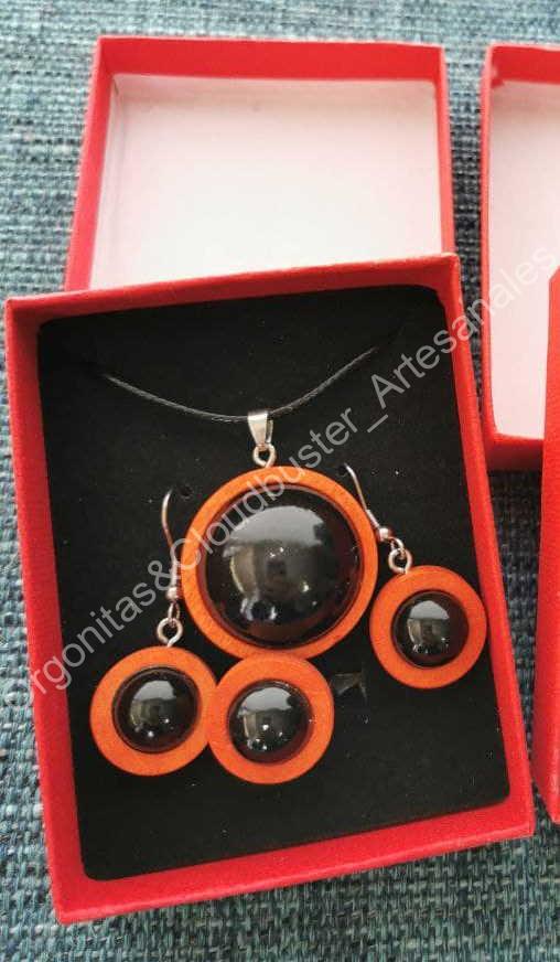 Colgante, pendientes y anillo Artesanal de Shungita en madera 2 Colores - Imagen 2