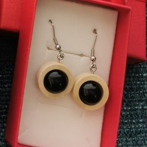 Pendientes Artesanales de Shungita y madera 2 colores