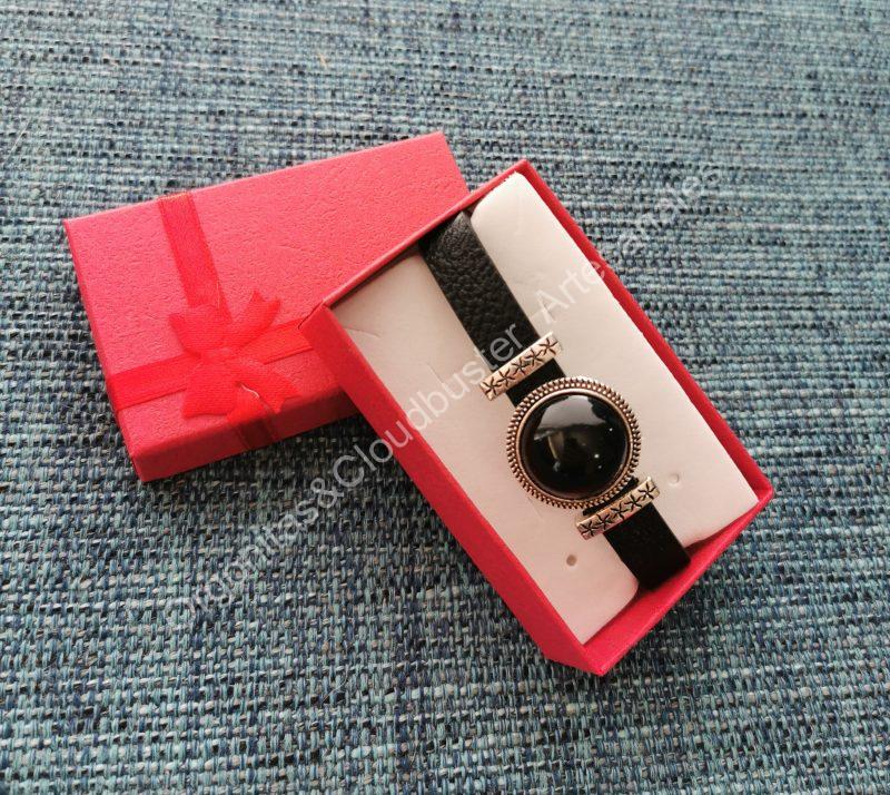 Pulsera de Shungita Artesanal formato Redonda color Negra.