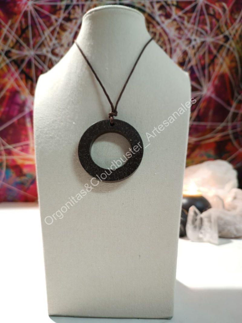 Orgonita Artesanal VIRUTA PEQUEÑA DE HIERRO colgante Aro Grande - Imagen 2