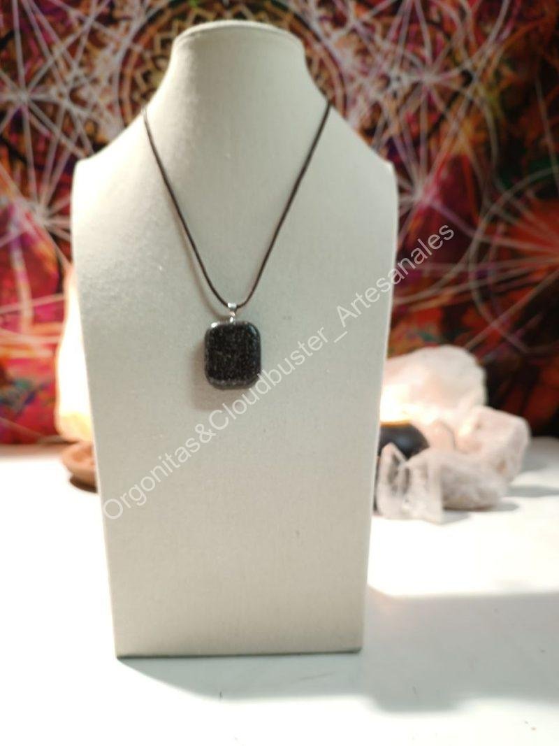 Orgonita Artesanal VIRUTA PEQUEÑA DE HIERRO colgante Cuadrado - Imagen 2