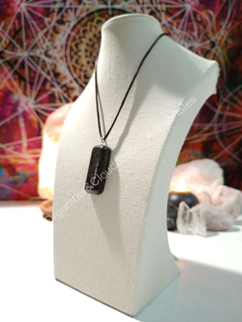 Orgonita Artesanal VIRUTA PEQUEÑA DE HIERRO colgante Rectángulo Grande - Imagen 3