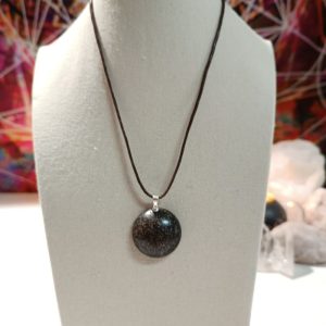 Orgonita Artesanal VIRUTA PEQUEÑA DE HIERRO colgante Semicírculo Pequeño