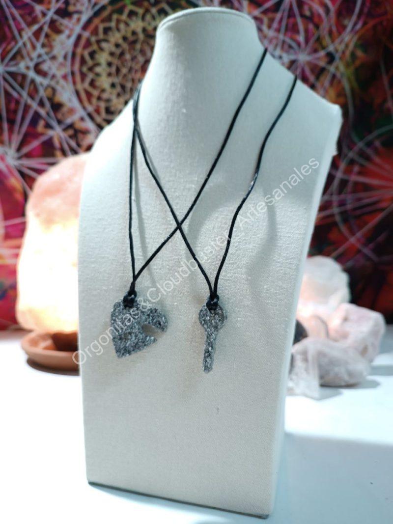 Orgonita Artesanal / Electronite Colgante corazón y llave - Imagen 4