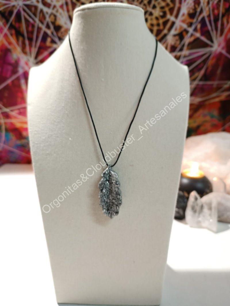 Orgonita / Electronite Colgante Hoja Alargada con Picos