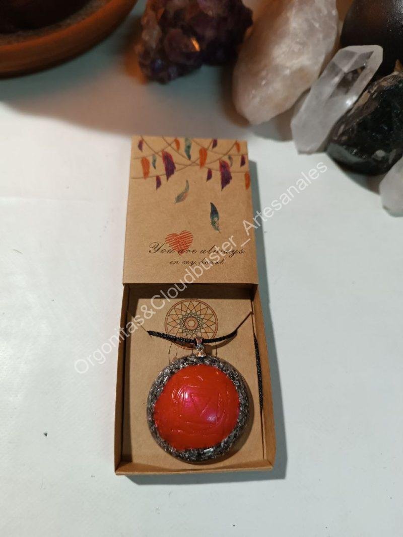 Orgonita Artesanal / Electronite Colgante o llavero Chakra Raíz formato Semiesfera - Imagen 6
