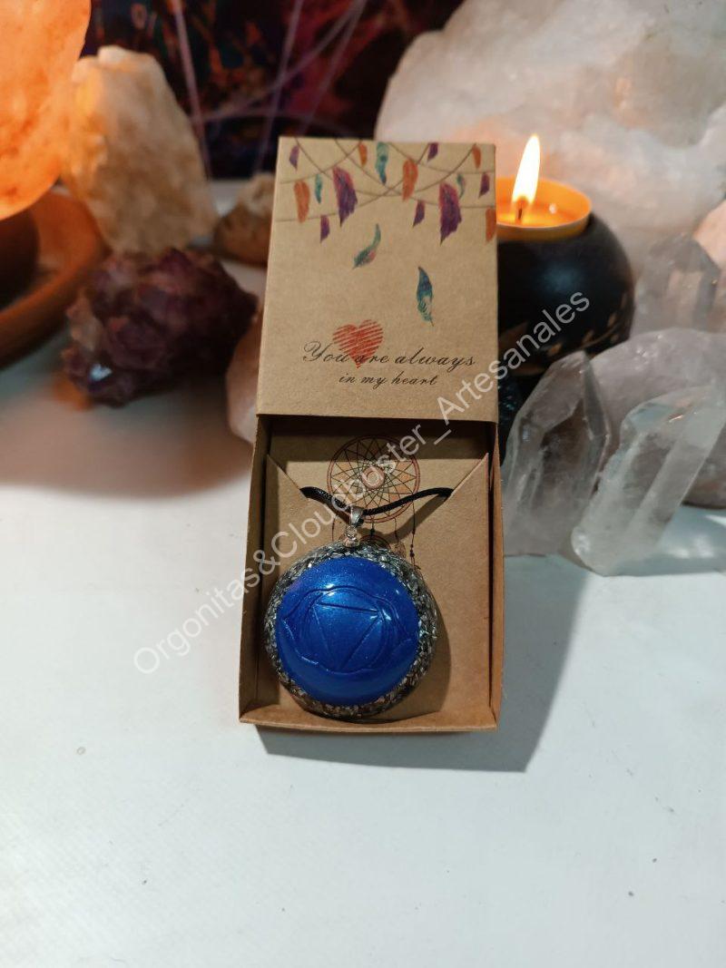 Orgonita Artesanal / Electronite Colgante o llavero Chakra Tercer Ojo formato Semiesfera - Imagen 6