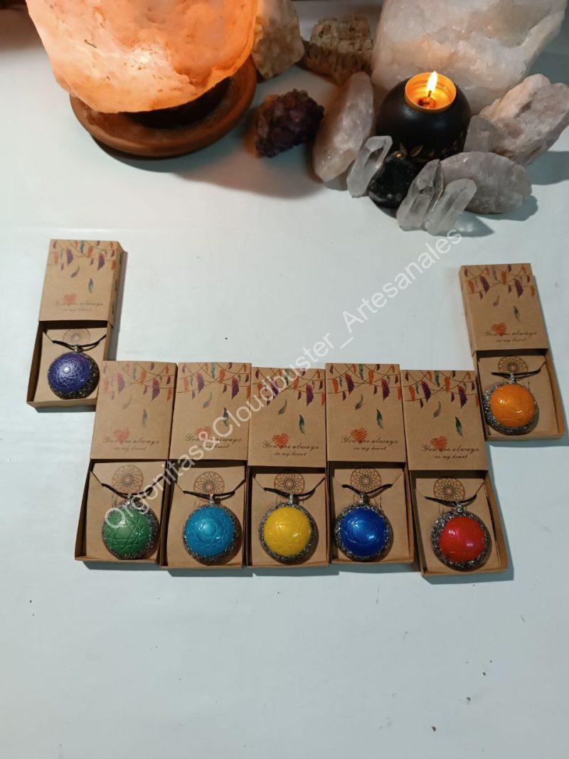 Orgonita Artesanal / Electronite Colgante o llavero Chakra Sacro formato Semiesfera - Imagen 7